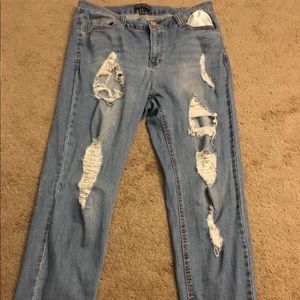 Style: boyfriend jeans. wore once